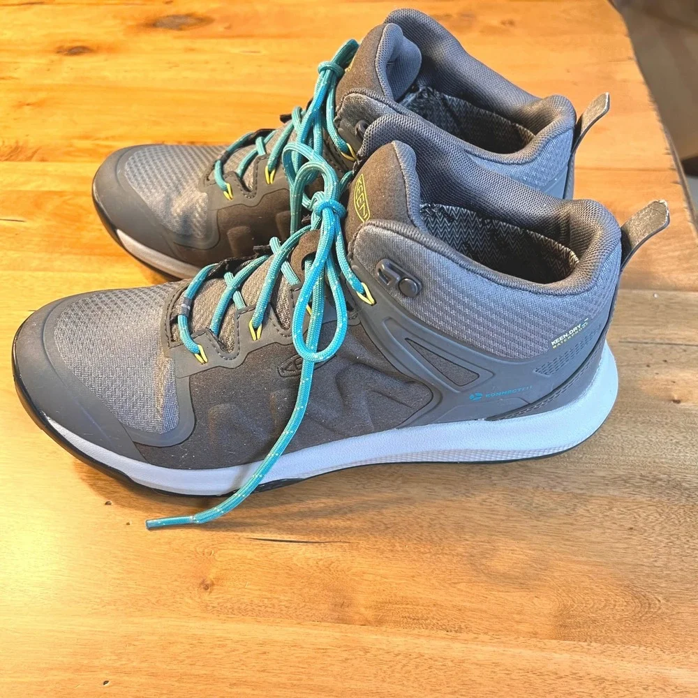 Keen Explore Waterproof Hiking Outdoor Boots Mens 9.5 Grey Blue Mid 1021647